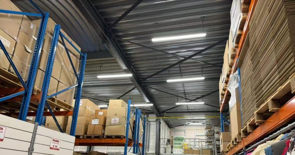 Krachtig LED TL met armatuur online